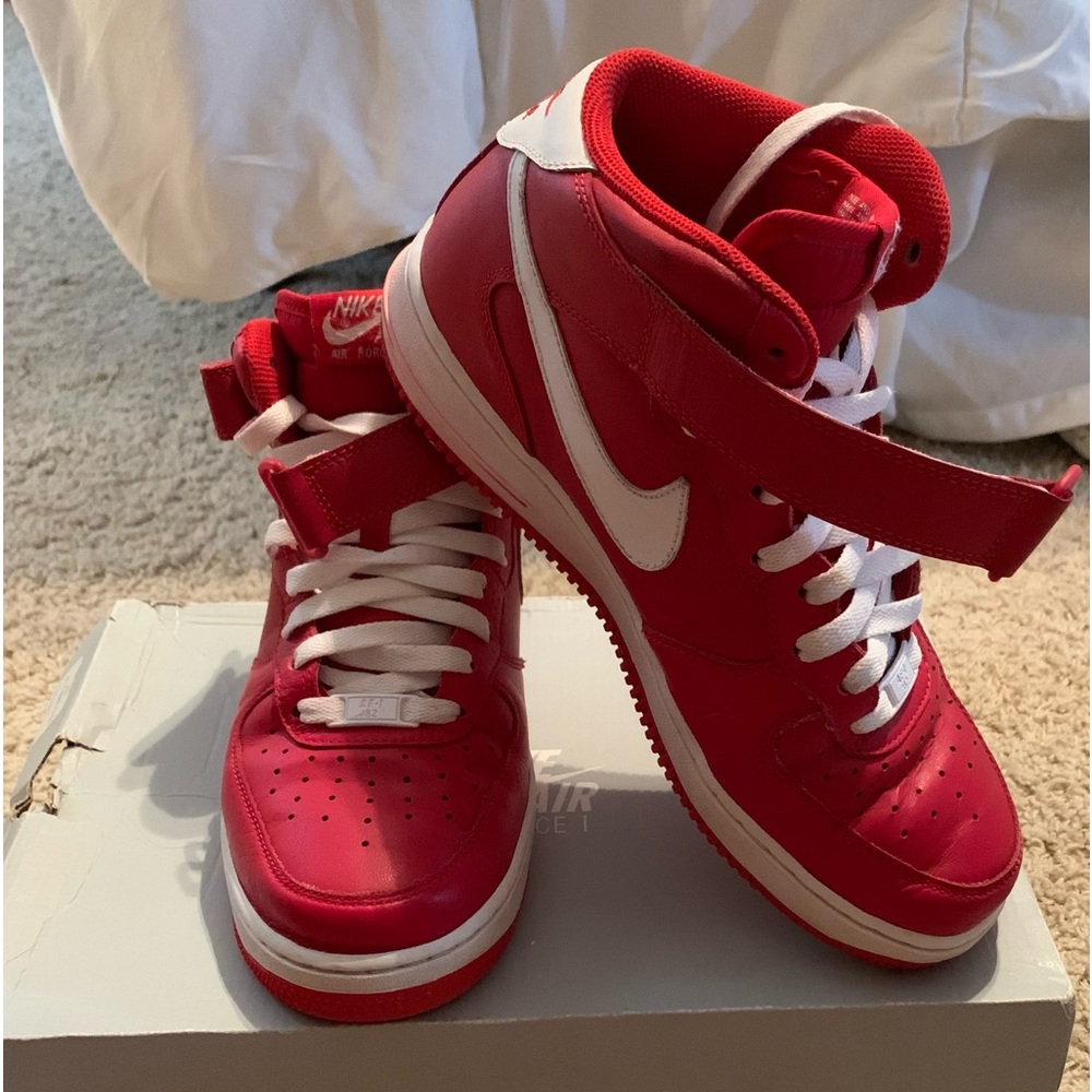 Nike Air Force 1